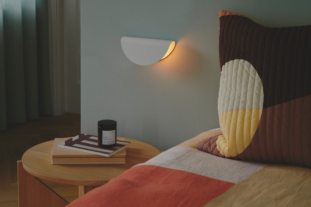 Model 2110 Wall Light White - 2412401001