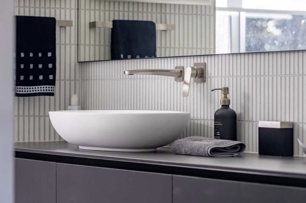 VALENTINA - Above Counter Basin - PB3006