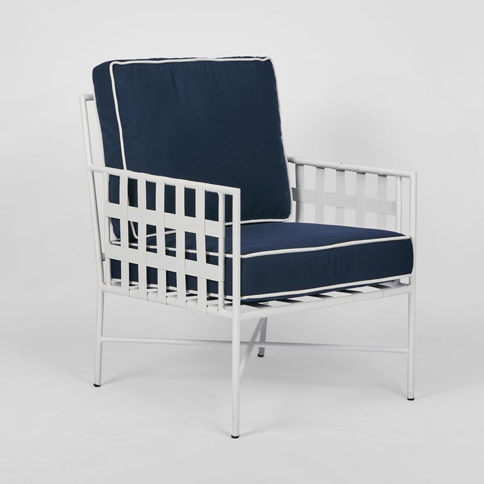 Sheffield Outdoor Lounge Chair White and Navy - FUR0253